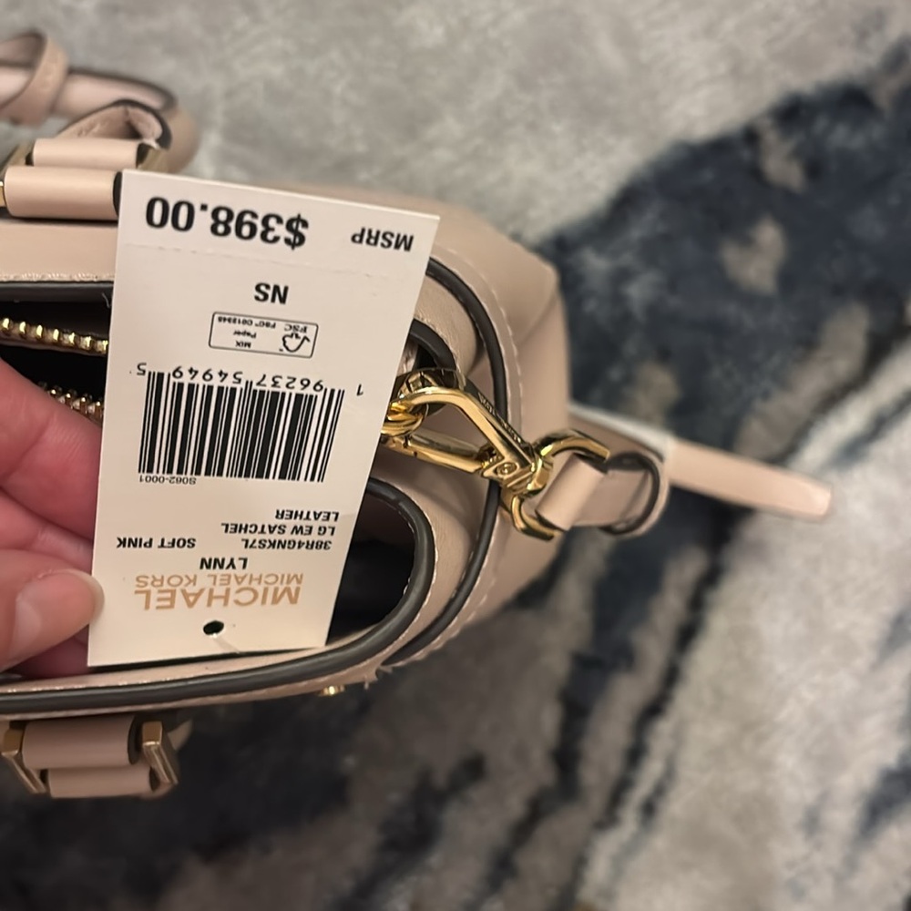 Brand🆕😍🔥😍 MICHAEL KORS bag - Picture 6 of 17